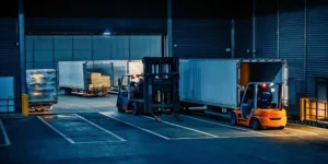 Distressed freight recovery with cross-docking and temporary warehouse staging